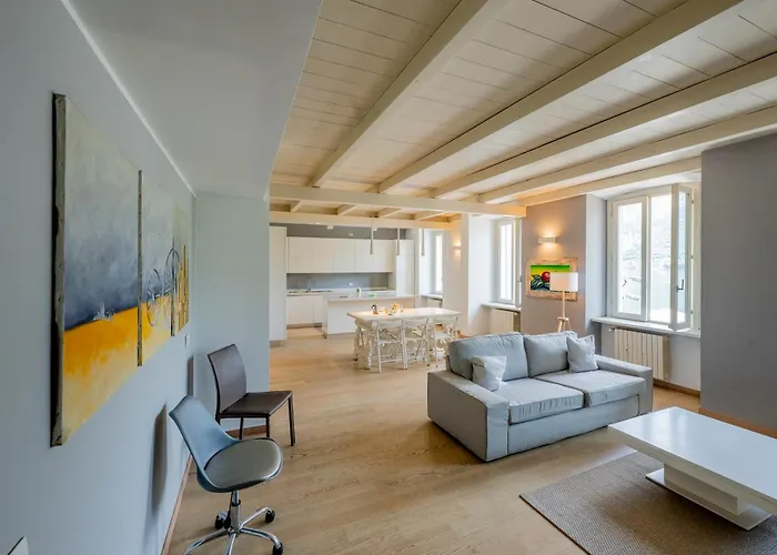 Overlooking The Διαμέρισμα