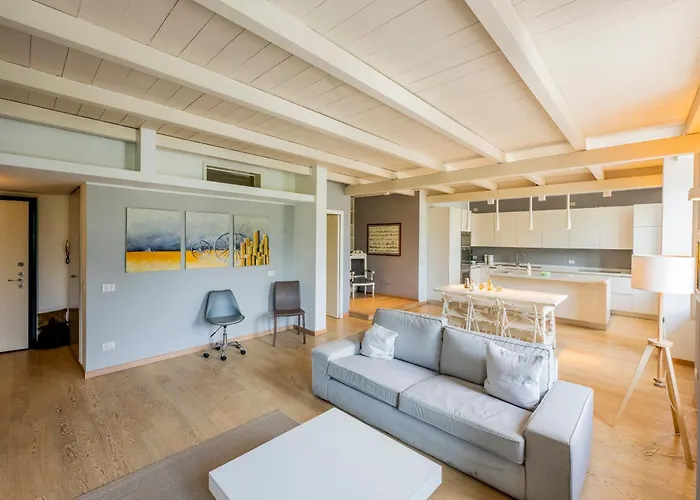 Overlooking The Διαμέρισμα Malgrate