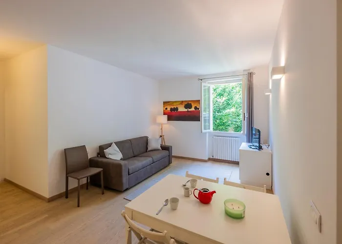 Overlooking The Διαμέρισμα *