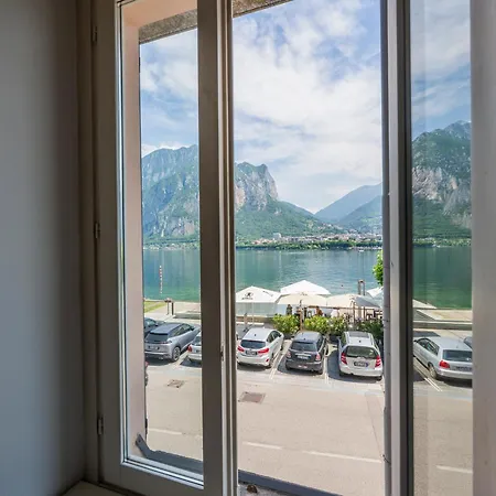 Appartement Overlooking The *